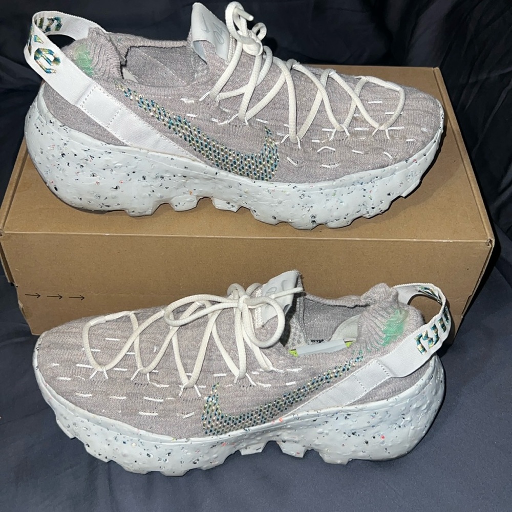 Nike space hippie 04